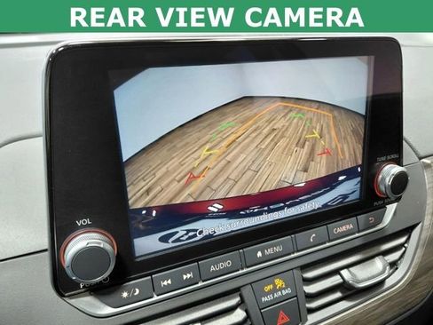 Used 2025 Nissan Altima 2.5 SV image 4