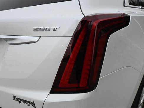 New 2026 Cadillac XT5 Luxury w/ LPO, Floor Liner Package image 22