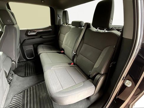 Used 2023 Chevrolet Silverado 1500 LT image 22