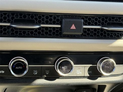 Used 2023 Honda HR-V EX-L image 16