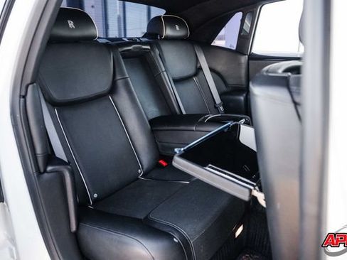 Used 2017 Rolls-Royce Ghost RWD image 91
