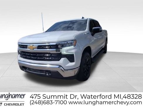 Used 2022 Chevrolet Silverado 1500 LT AWD/4WD image 4