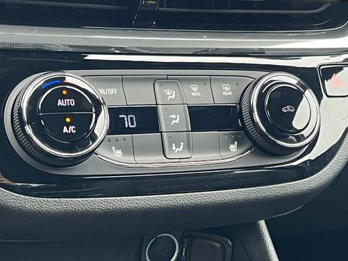 New 2026 Buick Envista Sport Touring w/ Convenience I Package FWD image 23