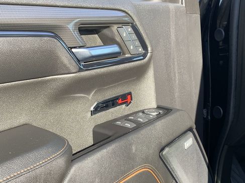 Used 2024 GMC Sierra 1500 AT4 w/ Technology Package image 17