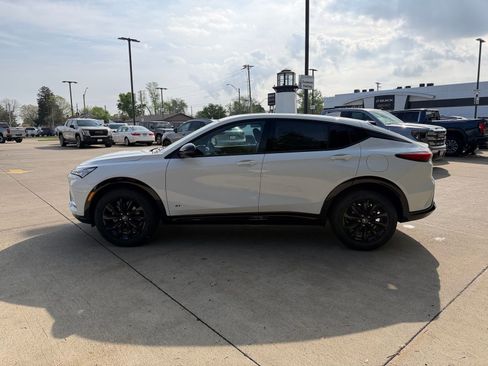 New 2026 Buick Envista Sport Touring image 8