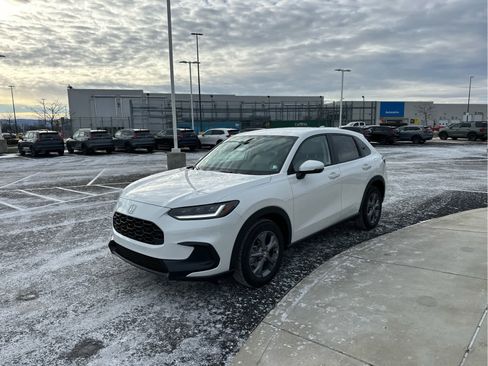 New 2026 Honda HR-V LX image 4