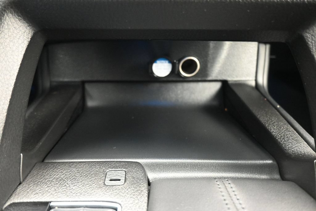 Used 2020 Toyota Avalon Touring w/ Advanced Safety Package FWD image 24