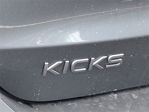 Used 2026 Nissan Kicks SV w/ SV Premium Package image 19