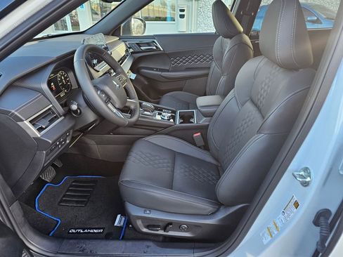 New 2025 Mitsubishi Outlander SEL Black Edition image 16