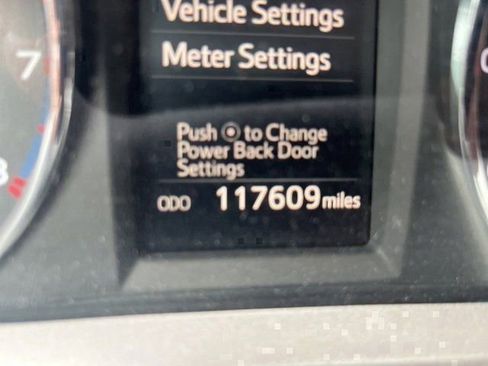 Used 2016 Toyota RAV4 XLE image 14