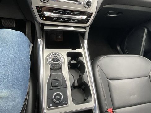 Used 2023 Ford Explorer XLT w/ Equipment Group 202A image 22