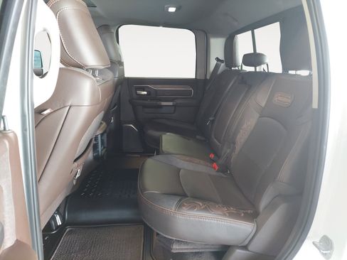 Used 2025 RAM 2500 Limited AWD/4WD image 24