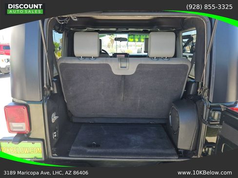 Used 2010 Jeep Wrangler Rubicon w/ PWR Convenience Group AWD/4WD image 10