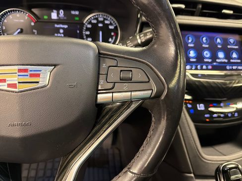 Used 2023 Cadillac XT6 Premium Luxury FWD image 35