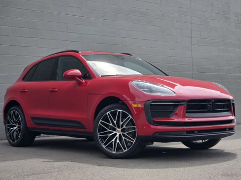 New 2025 Porsche Macan image 7