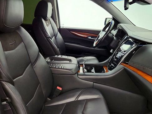 Used 2015 Cadillac Escalade ESV Premium AWD/4WD image 26