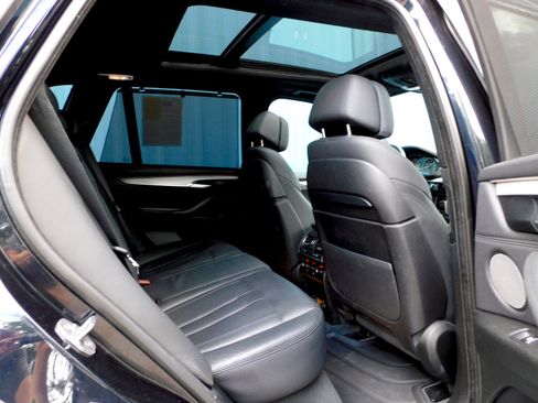 Used 2016 BMW X5 xDrive50i image 18