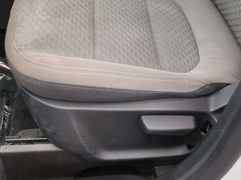 Used 2022 Ford Escape SE image 19