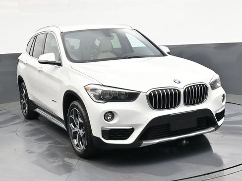 Used 2017 BMW X1 sDrive28i FWD image 9