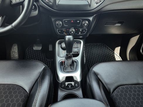 Used 2019 Jeep Compass Latitude w/ Cold Weather Group image 4