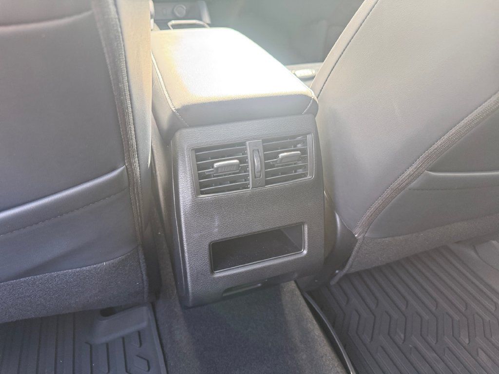 Used 2026 Mitsubishi Outlander AWD image 38