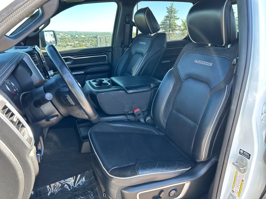 Used 2023 RAM 1500 Laramie AWD/4WD image 15