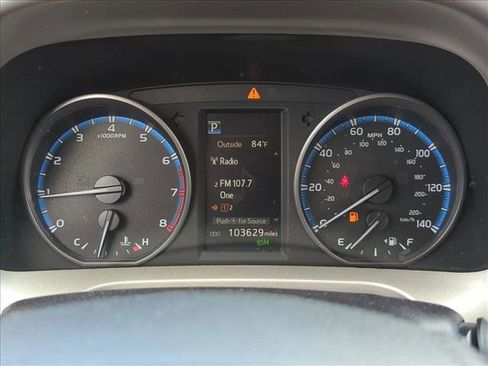 Used 2018 Toyota RAV4 XLE image 7