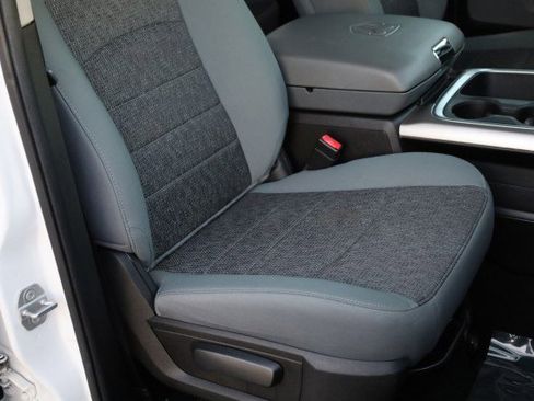 Used 2019 RAM 1500 Big Horn image 42