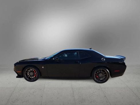 Used 2022 Dodge Challenger R/T Scat Pack w/ Shaker Package image 5