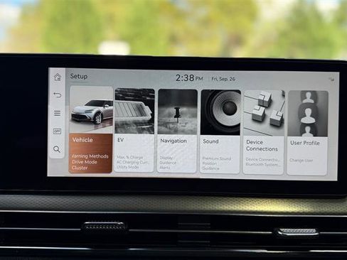 Used 2023 Genesis GV60 Performance image 41