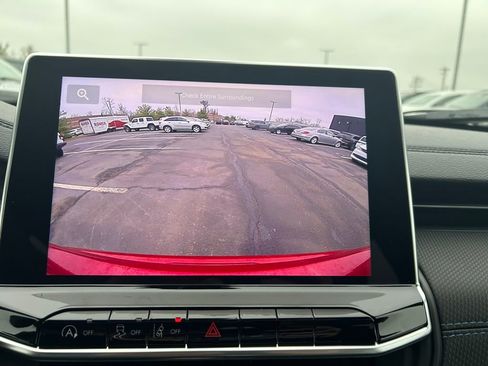 New 2026 Jeep Compass Latitude image 14