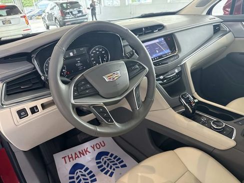 Certified 2024 Cadillac XT5 Premium Luxury w/ LPO, Floor Liner Package AWD/4WD image 19