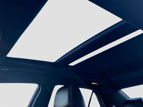 Used 2023 Chrysler 300 S w/ Comfort Group image 23