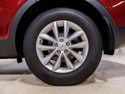 Used 2018 Kia Sorento FWD image 7