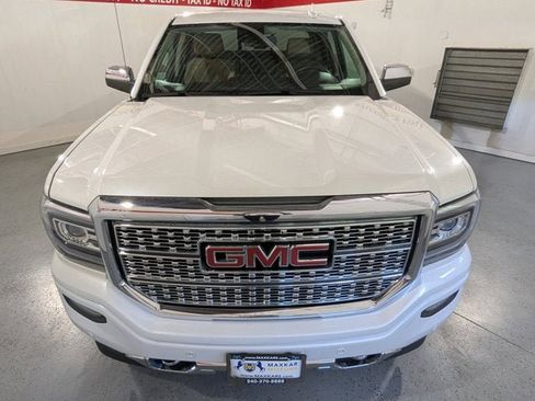 Used 2017 GMC Sierra 1500 Denali w/ Denali Ultimate Package image 2