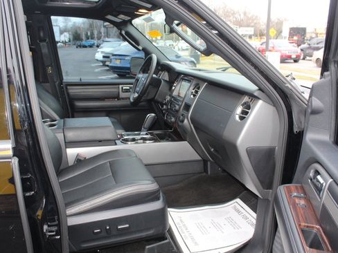 Used 2016 Ford Expedition EL Platinum image 14