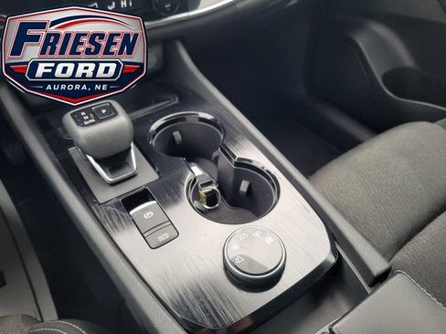 Used 2024 Nissan Rogue SV AWD/4WD image 24