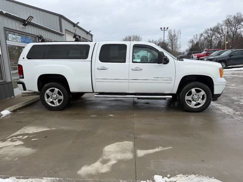 Used 2013 GMC Sierra 2500 Denali w/ Suspension Package, Off-Road image 11