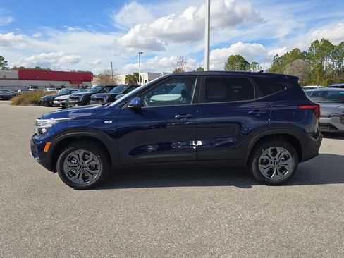 New 2026 Kia Seltos LX image 5