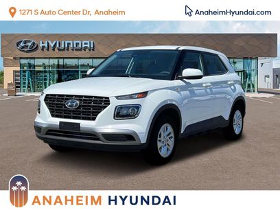 New 2025 Hyundai Venue SE