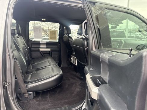 Used 2015 Ford F150 Lariat image 21