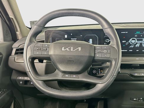 Used 2024 Kia EV9 Wind AWD/4WD image 18