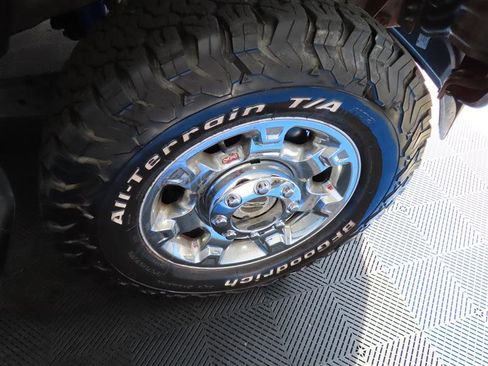 Used 2015 Ford F350 Lariat w/ Chrome Package image 12