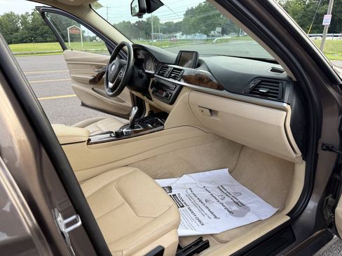 Used 2014 BMW 328i xDrive Sedan AWD/4WD image 13