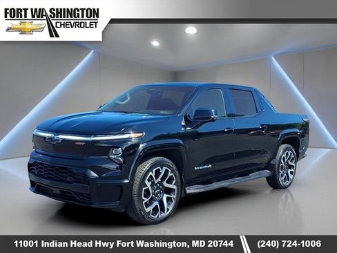 Used 2025 Chevrolet Silverado EV RST AWD/4WD image 5