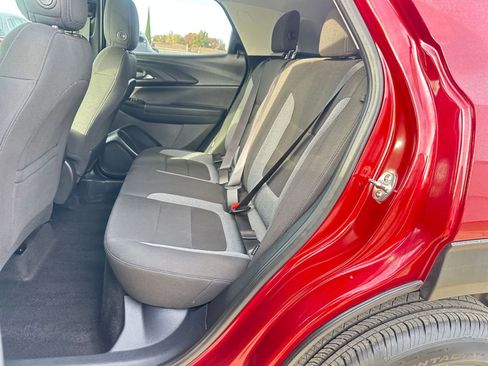 Used 2025 Chevrolet TrailBlazer LT image 37