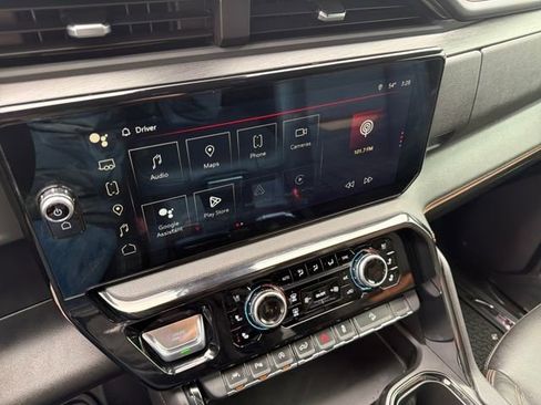 Used 2024 GMC Sierra 1500 AT4 w/ Technology Package image 22