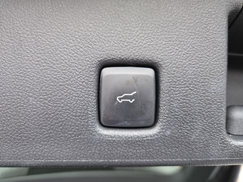 Used 2024 Ford Escape ST-Line w/ Tech Pack #1 image 10