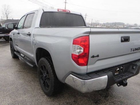Used 2017 Toyota Tundra SR5 w/ SR5 Upgrade Package AWD/4WD image 2