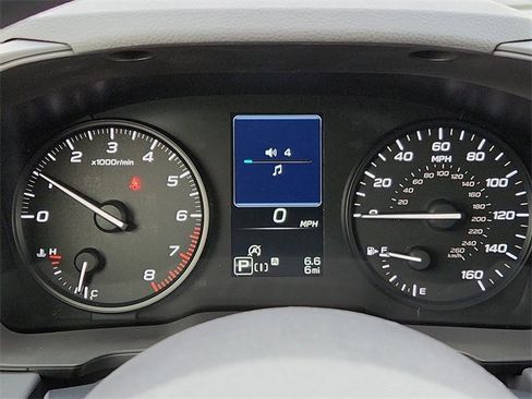 Used 2025 Subaru Crosstrek 2.0i image 11